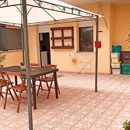 Domumontegrappa - Appartamento Indipendente Con Giardino - Sestu Exterior photo